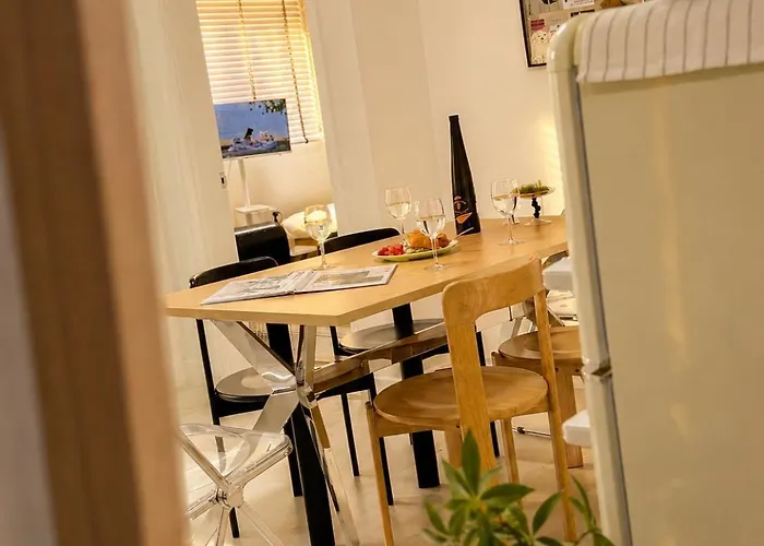 Luggage Storage Available, 3-minute Walk From Seolleung Station, For 6, Close To Gangnam Coex Starfield, Garosu-gil, And Itaewon 15minutes 아파트 서울특별시